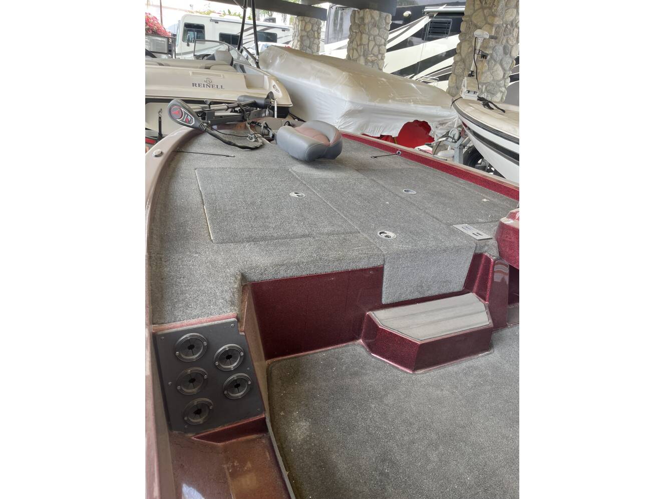 A photo of this 2016 Stratos 186 VLO