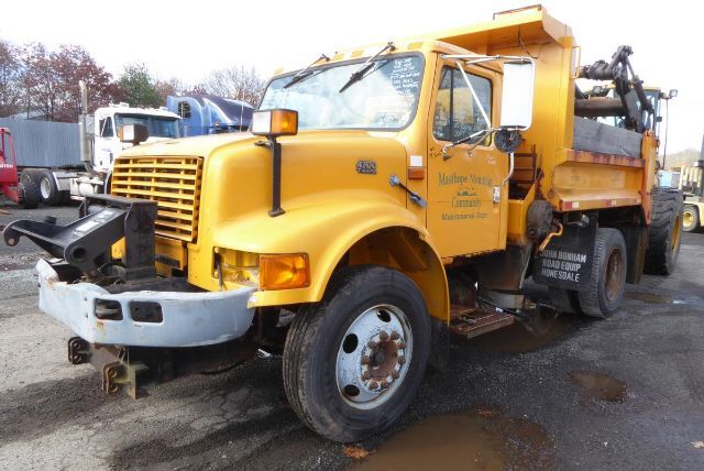 1999 INTERNATIONAL 4000 in Sparrowbush, NY