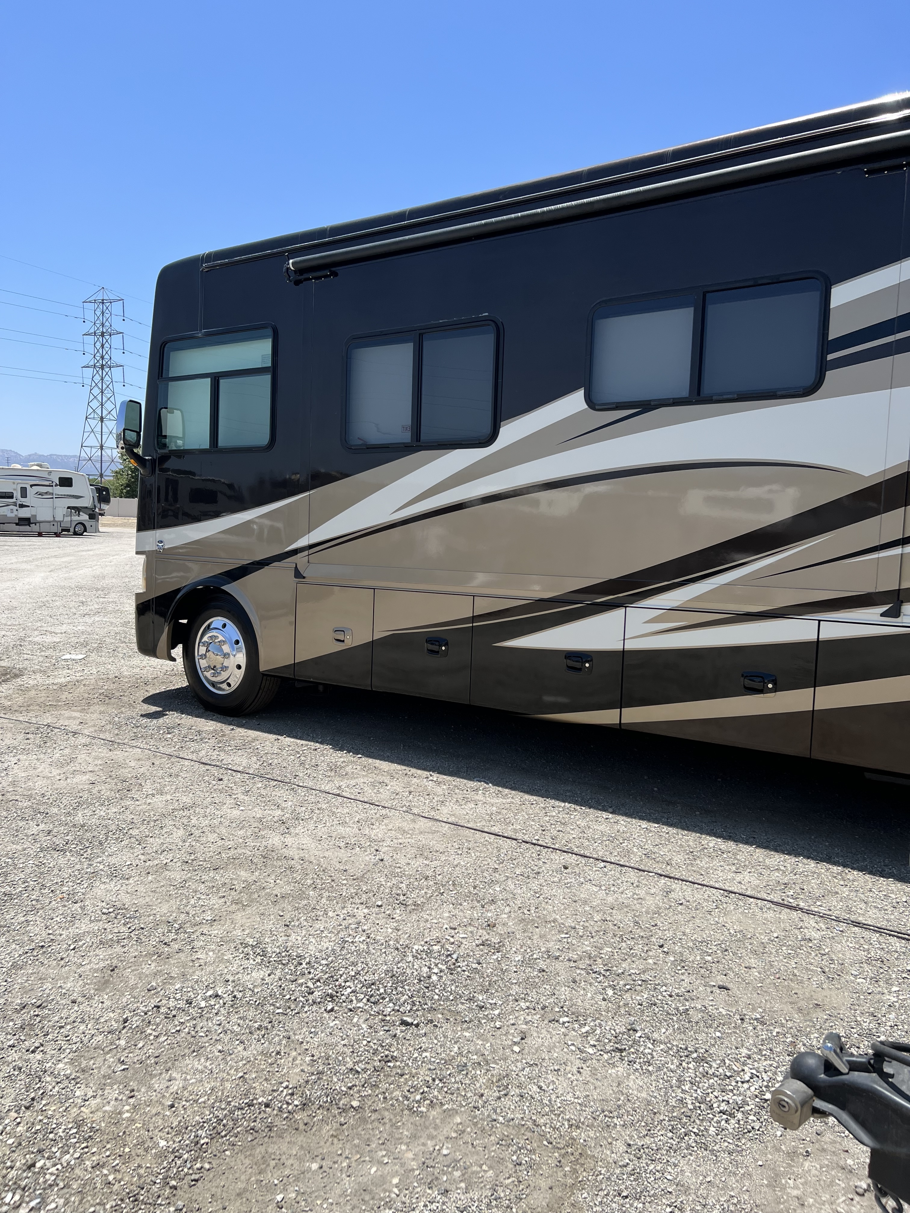 2014 Tiffin Motorhomes ALLEGRO OPEN ROAD 34TGA in stevenson ranch CA