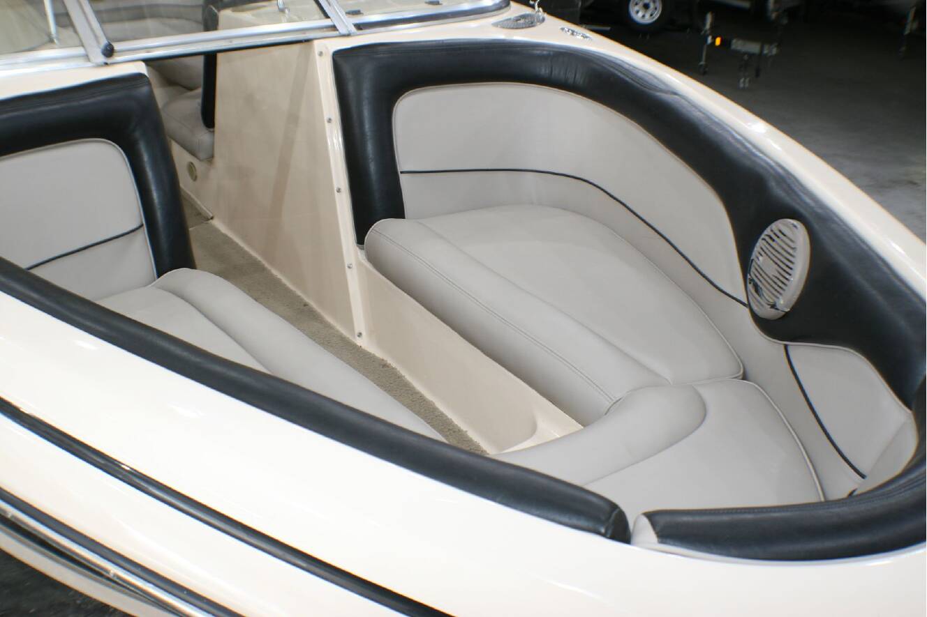 A photo of this 2000 Supra SANTERA