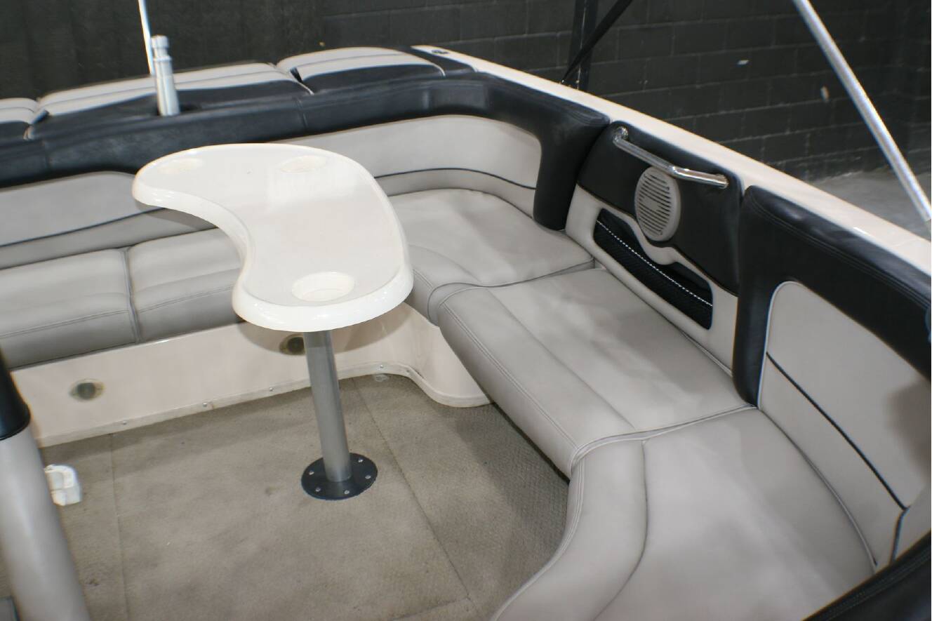 A photo of this 2000 Supra SANTERA