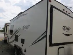 2015 FOREST RIVER ROCKWOOD ROO 19