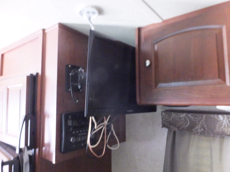 2015 FOREST RIVER ROCKWOOD ROO 19
