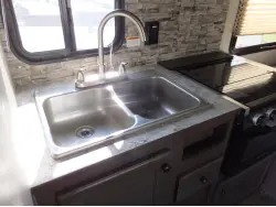 2022 SUNSET PARK RV SUN-LITE 16BH