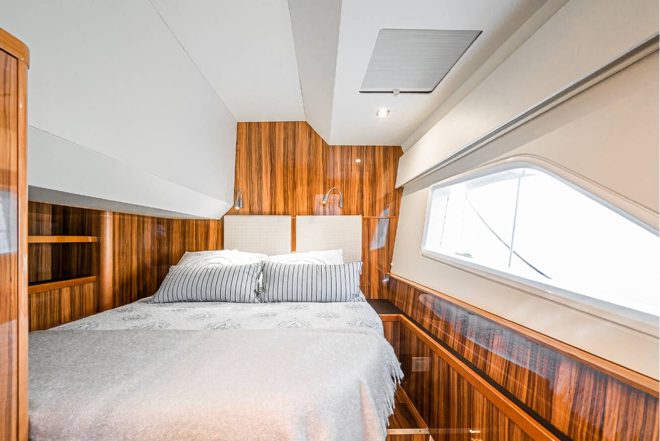 A photo of this 2017 Aquila 44 POWER CATAMARAN