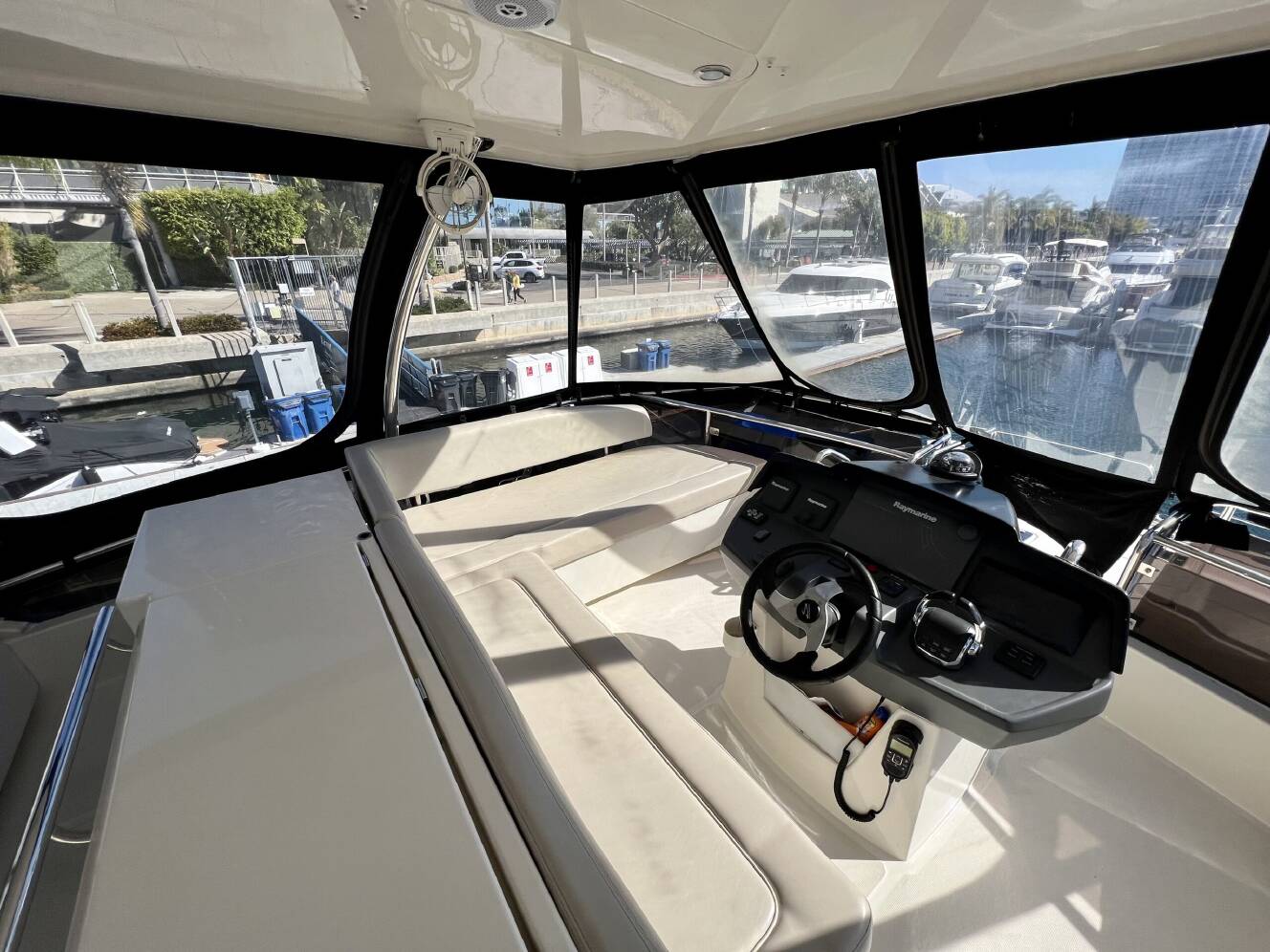 A photo of this 2017 Aquila 44 POWER CATAMARAN