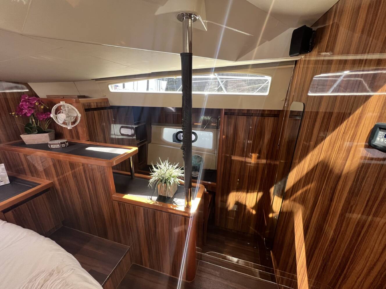 A photo of this 2017 Aquila 44 POWER CATAMARAN