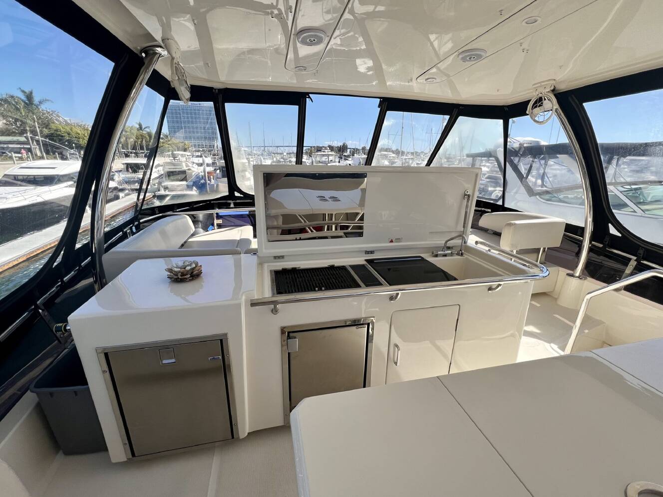 A photo of this 2017 Aquila 44 POWER CATAMARAN