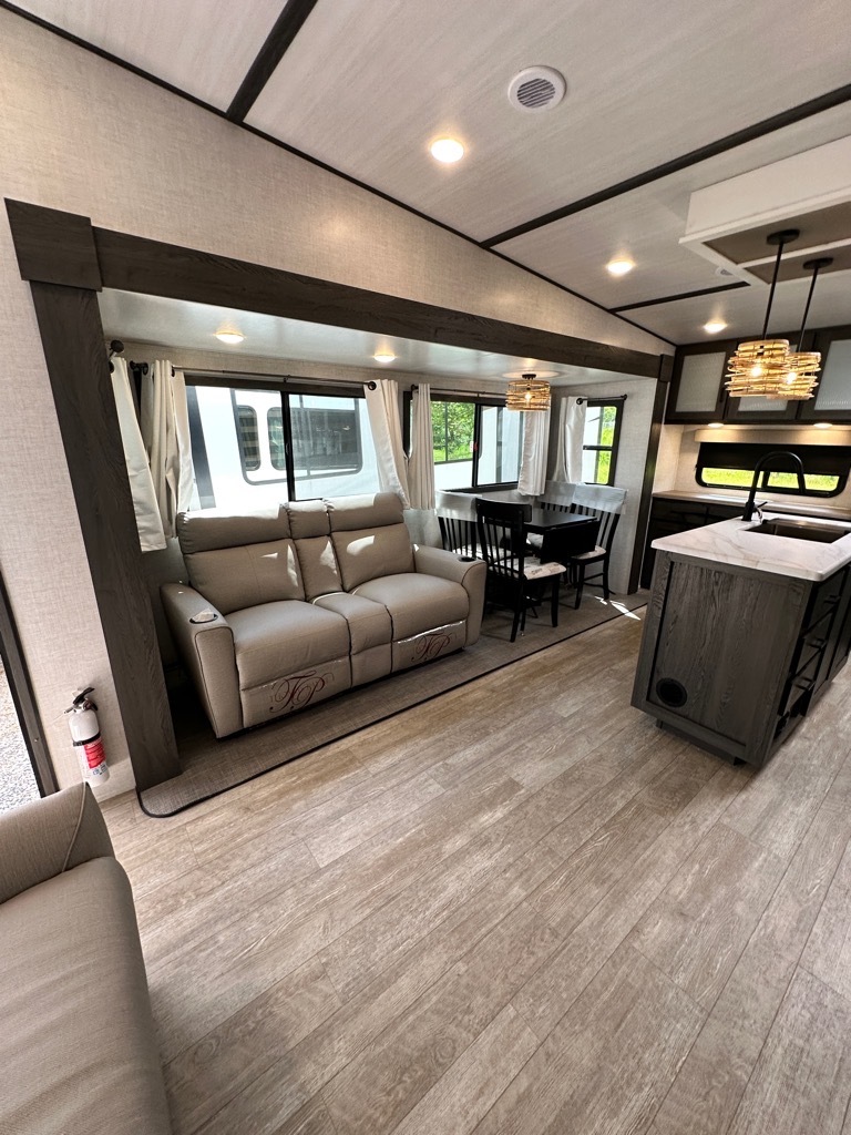2023 Forest River impression 270rk