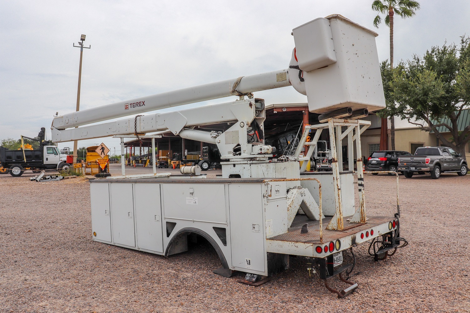 2006 HI-RANGER 5FC-55 in Mcallen, TX