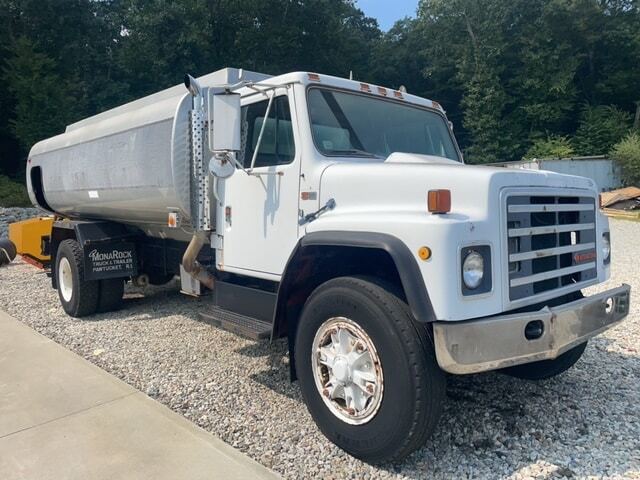 1987 INTERNATIONAL S1900 in North Smithfield, RI