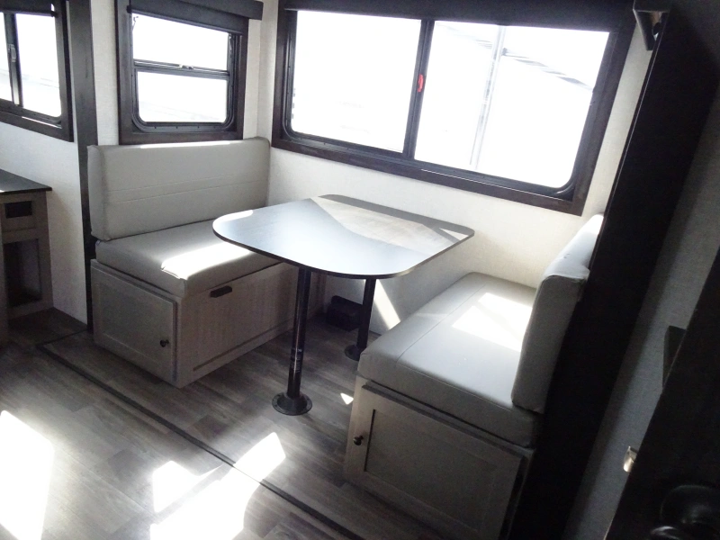 2024 STARCRAFT SUPER LITE 242RL