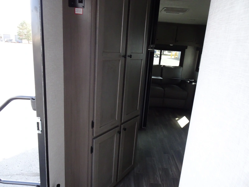 2024 STARCRAFT SUPER LITE 242RL