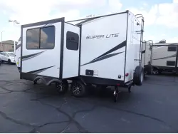 2024 STARCRAFT SUPER LITE 212FB