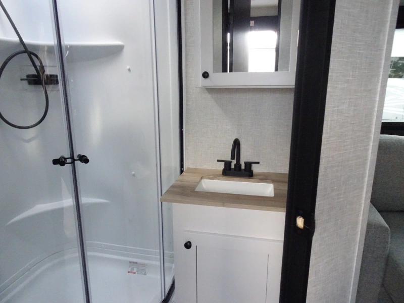 2024 STARCRAFT SUPER LITE 212FB