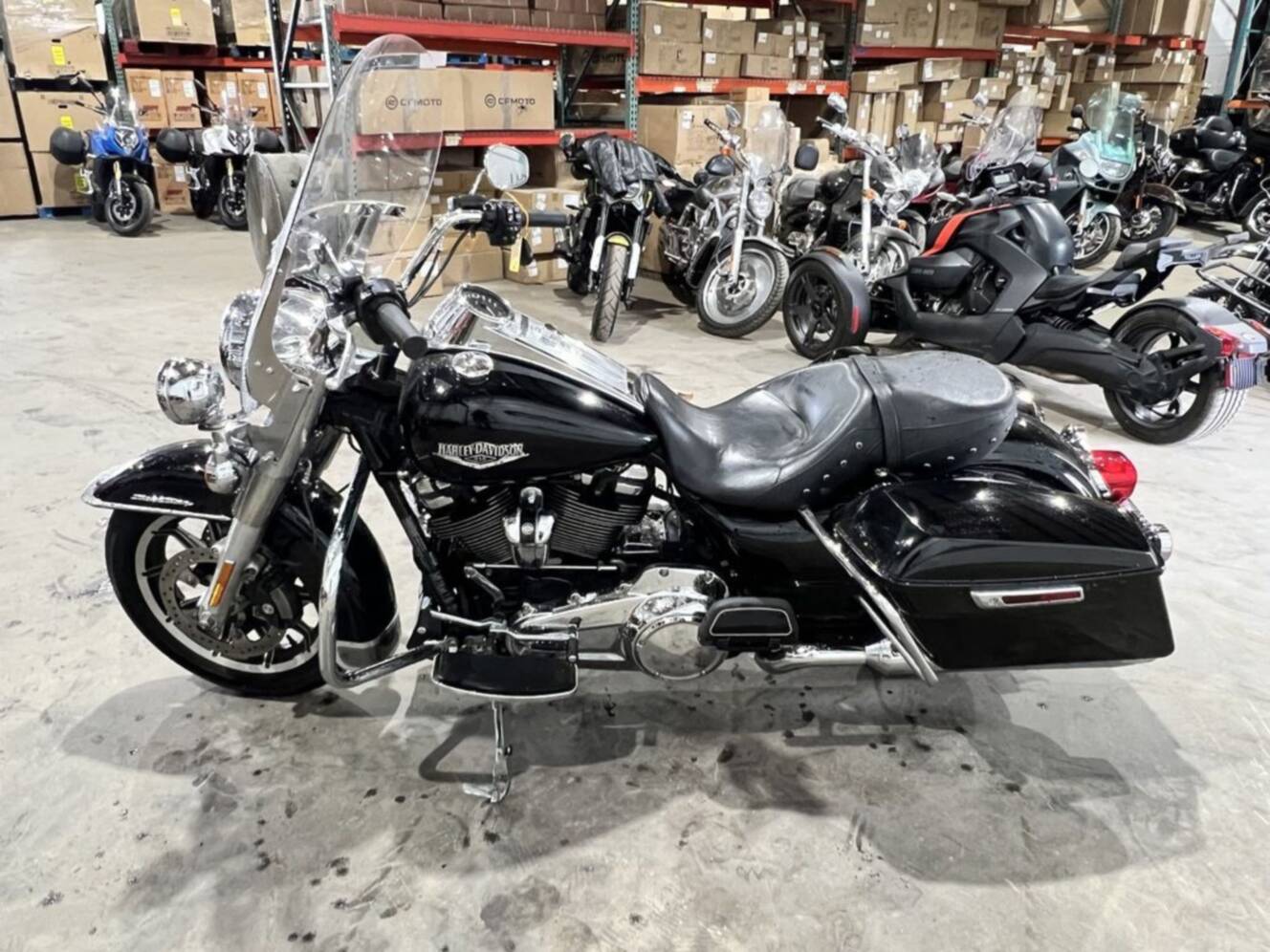 A photo of this 2019 Harley-Davidson® Road King Base FLHR