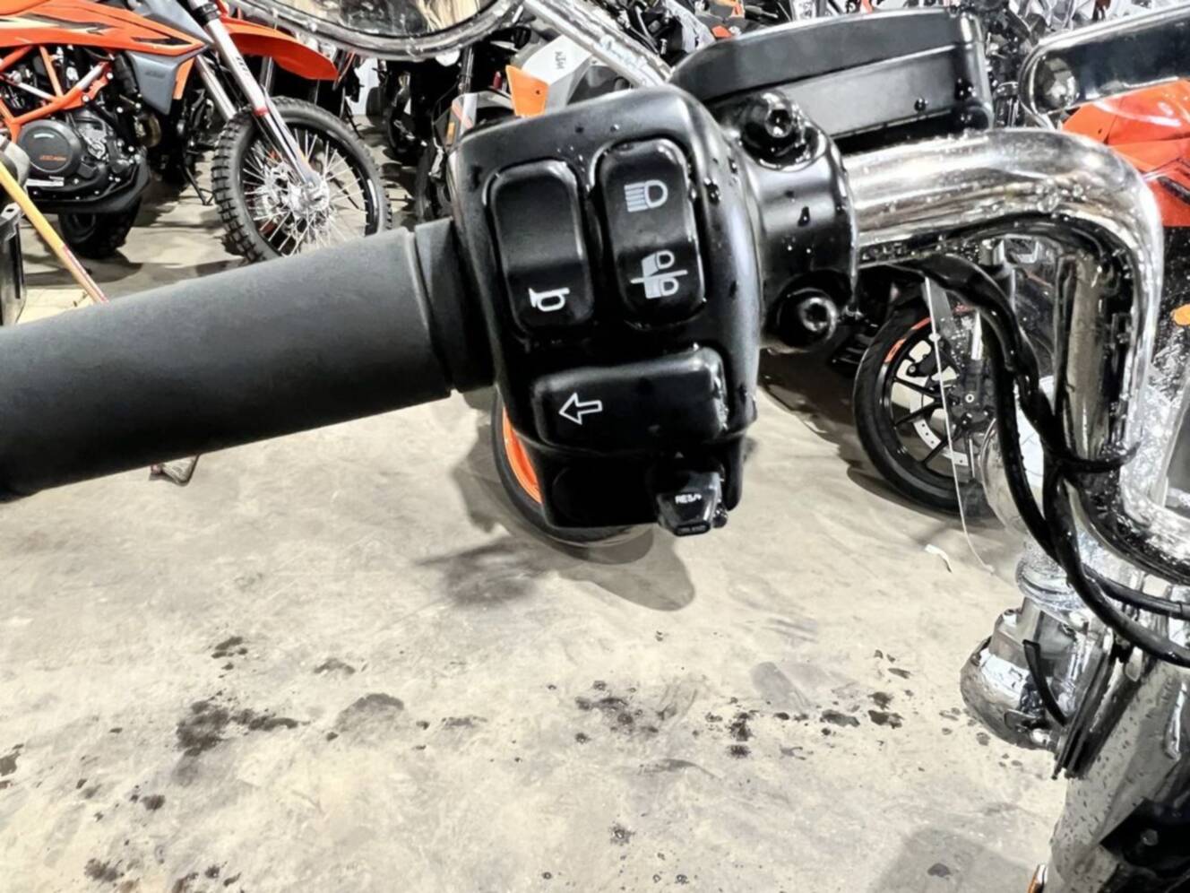 A photo of this 2019 Harley-Davidson® Road King Base FLHR