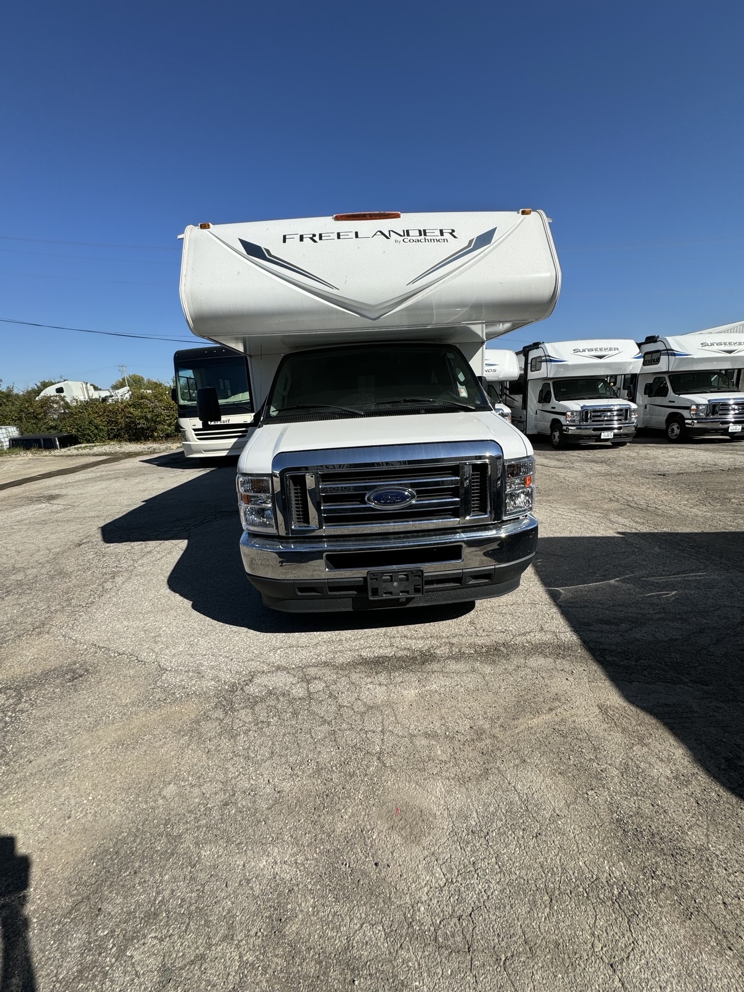 2022 Coachmen FREELANDER 27QB in zionsville IN