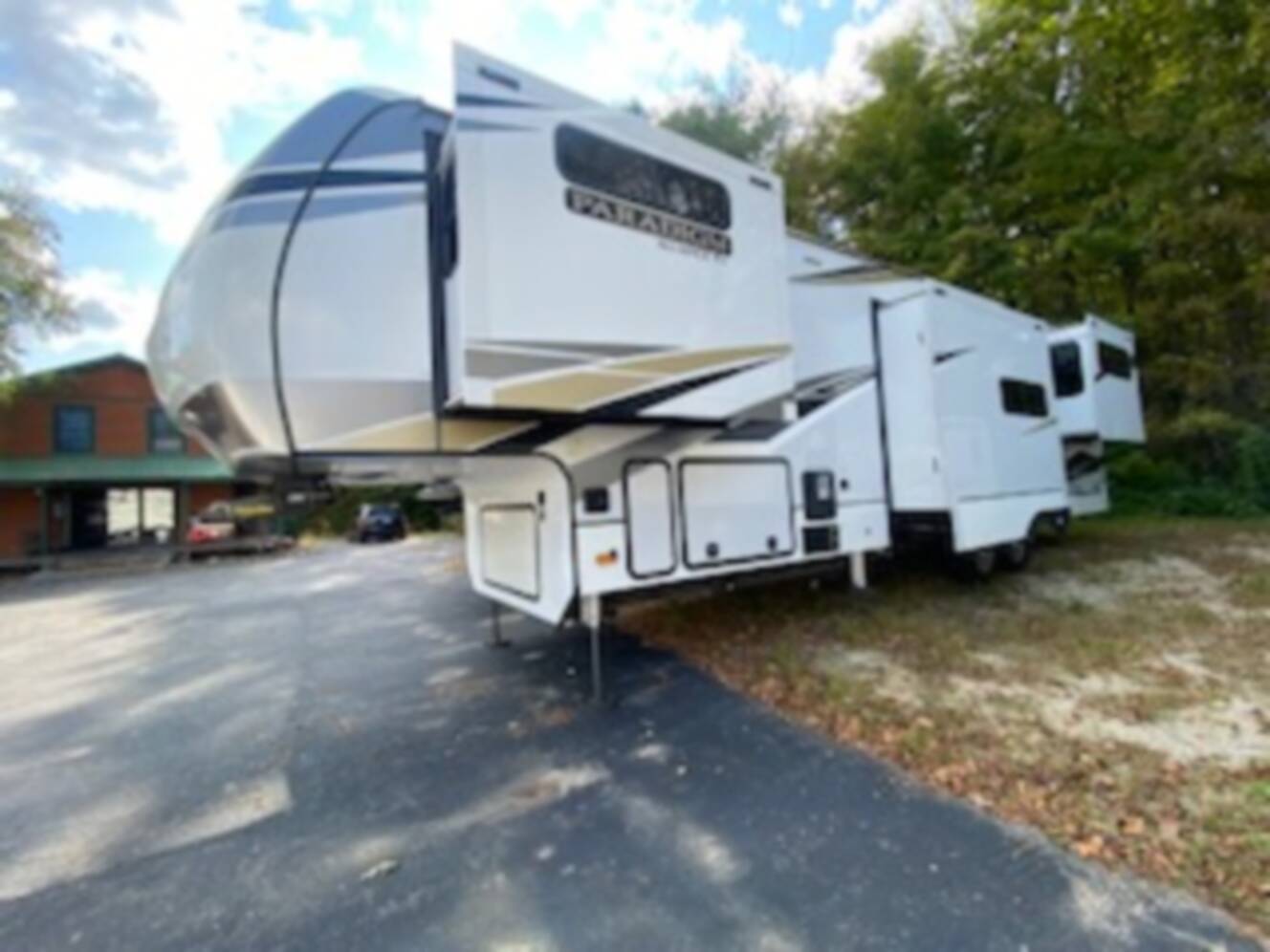 A photo of this 2021 Alliance Rv PARADIGM 365RD