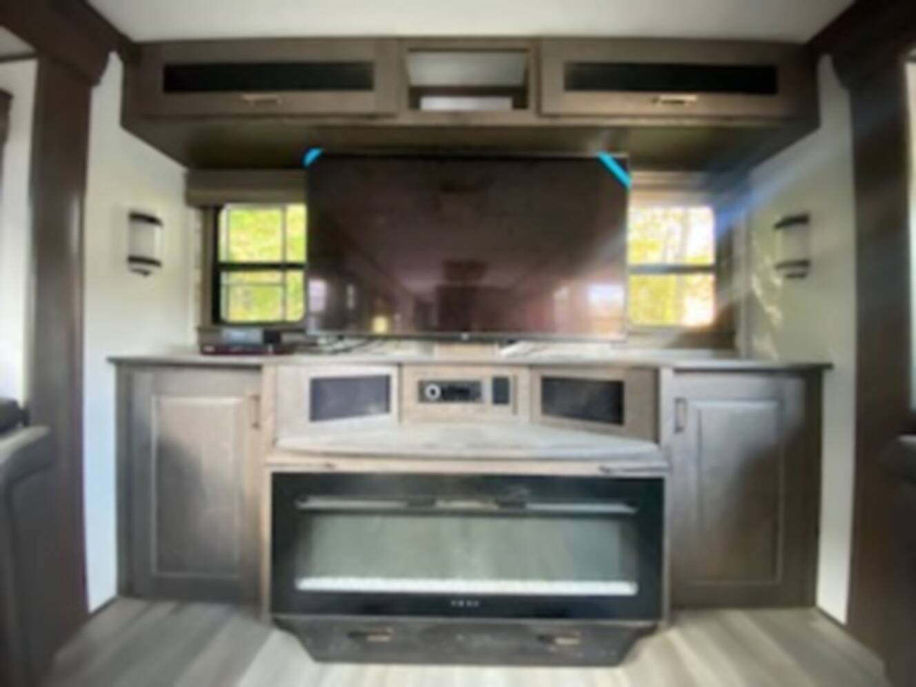 A photo of this 2021 Alliance Rv PARADIGM 365RD