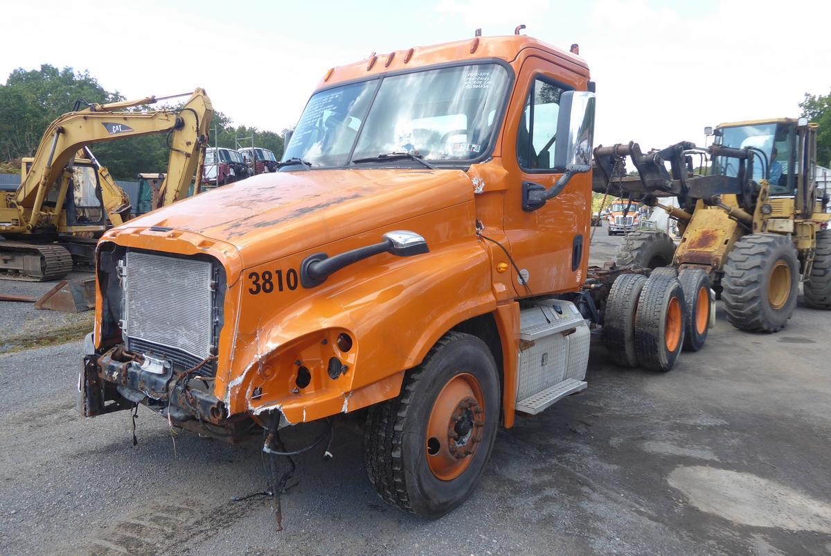 2014 FREIGHTLINER CASCADIA 125 in Sparrowbush, NY
