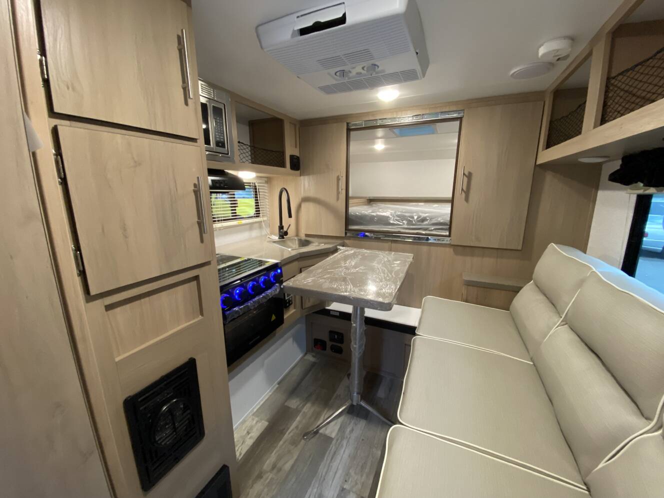 A photo of this 2026 Travel Lite Up Country 900U