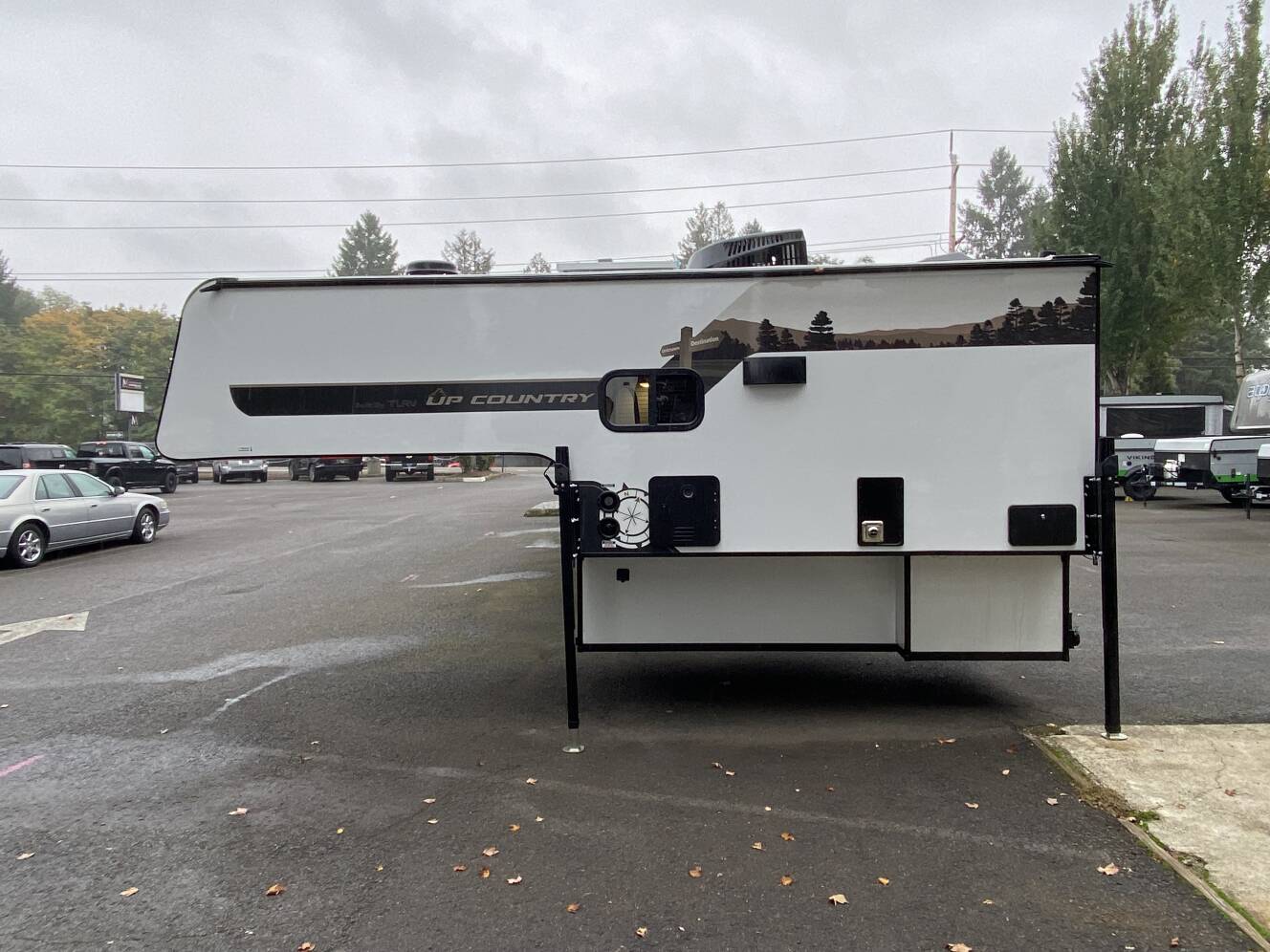 A photo of this 2026 Travel Lite Up Country 900U