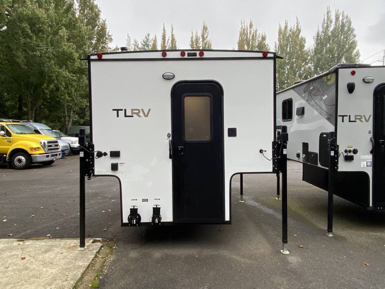 A photo of this 2026 Travel Lite Up Country 900U