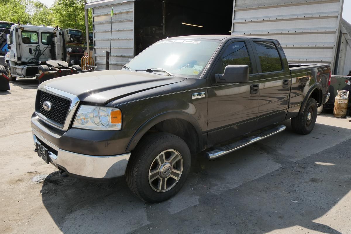 2007 FORD F150 XLT in Sparrowbush, NY