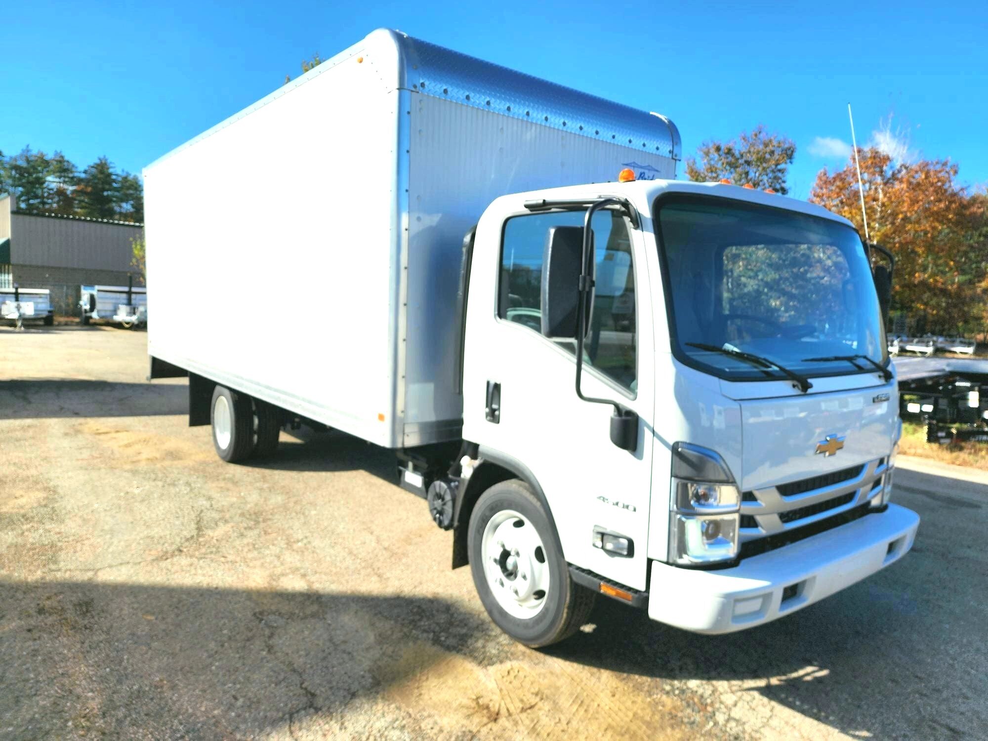 2023 CHEVROLET 20' BOX TRUCK 14,500 GVWR in Portsmouth, NH