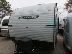 2022 SUNSET PARK RV SUN-LITE 16BH