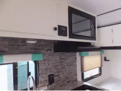2022 SUNSET PARK RV SUN-LITE 16BH