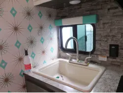 2022 SUNSET PARK RV SUN-LITE 16BH