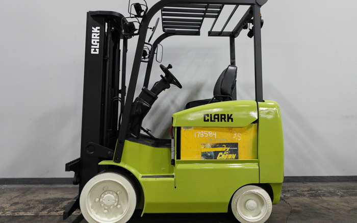 2016 CLARK ECX30 in Cary, IL
