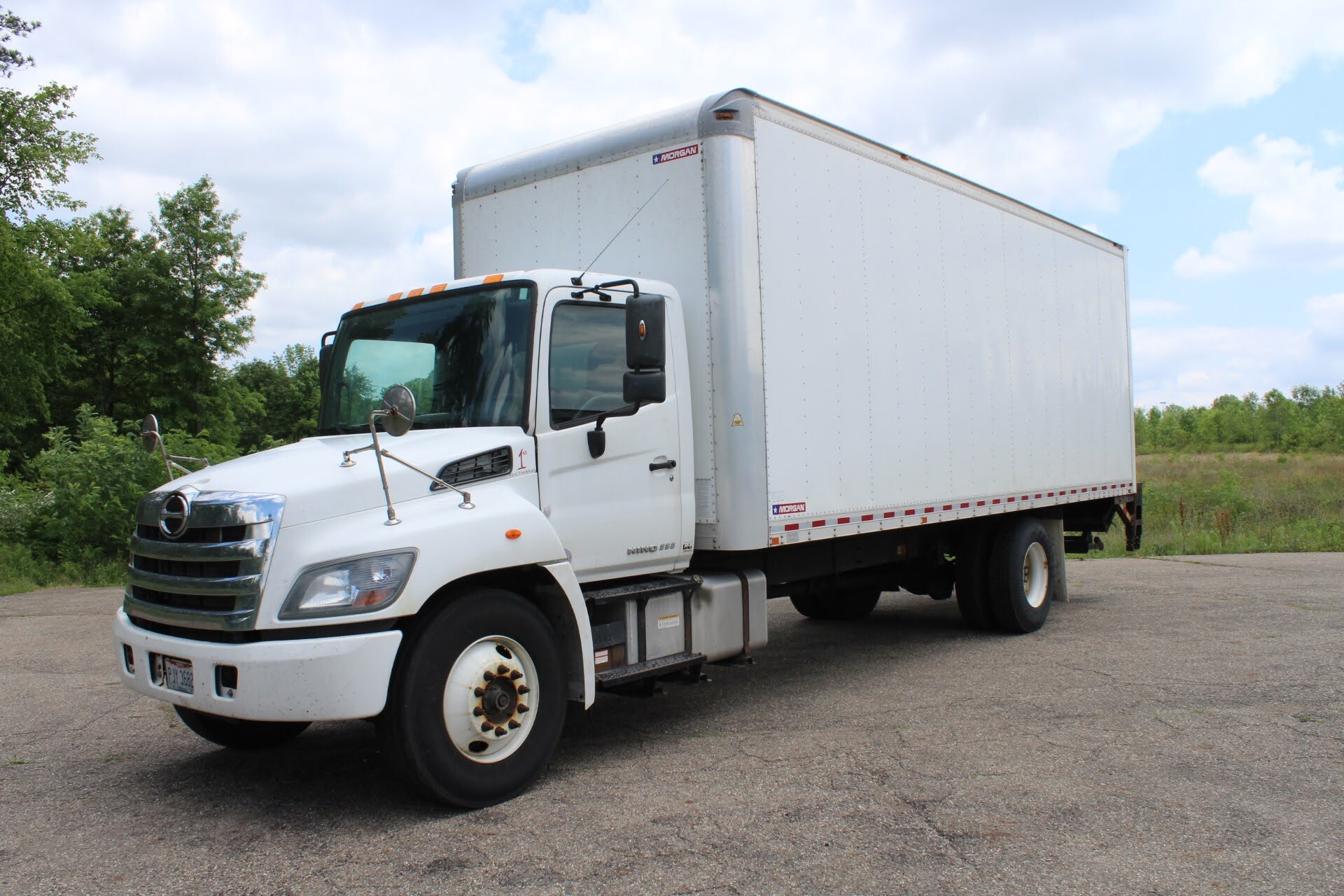 2018 HINO 268 in Youngstown, OH