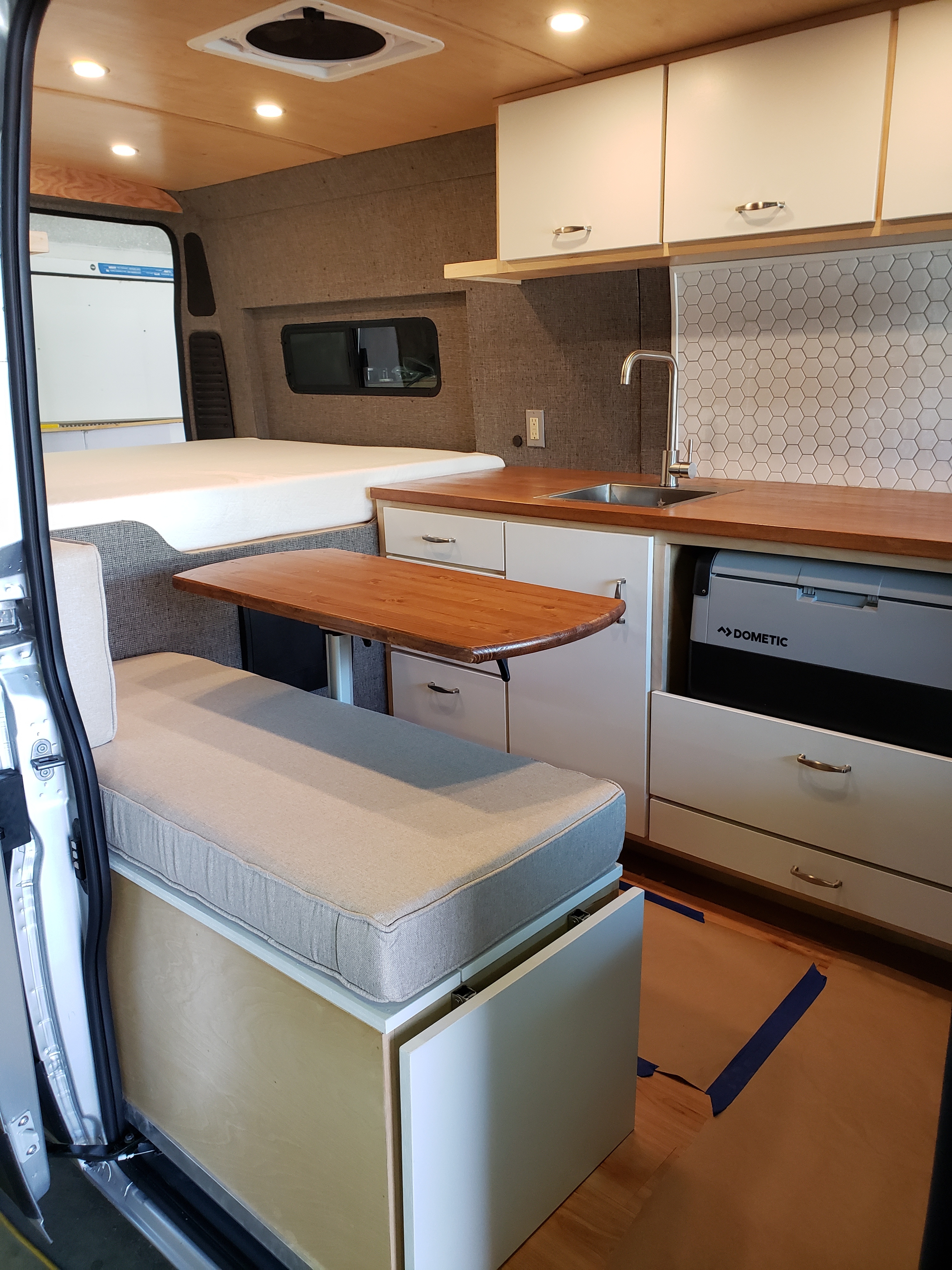 2025 Mercedes-Benz SPRINTER 144 AWD HIGH-ROOF in marysville WA