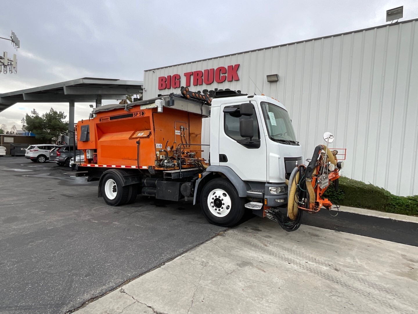 2017 KENWORTH K370 in Fontana, CA