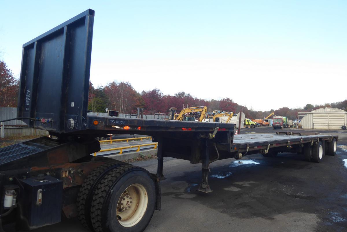 1997 DYNAWELD INC STEP DECK in Sparrow Bush, NY