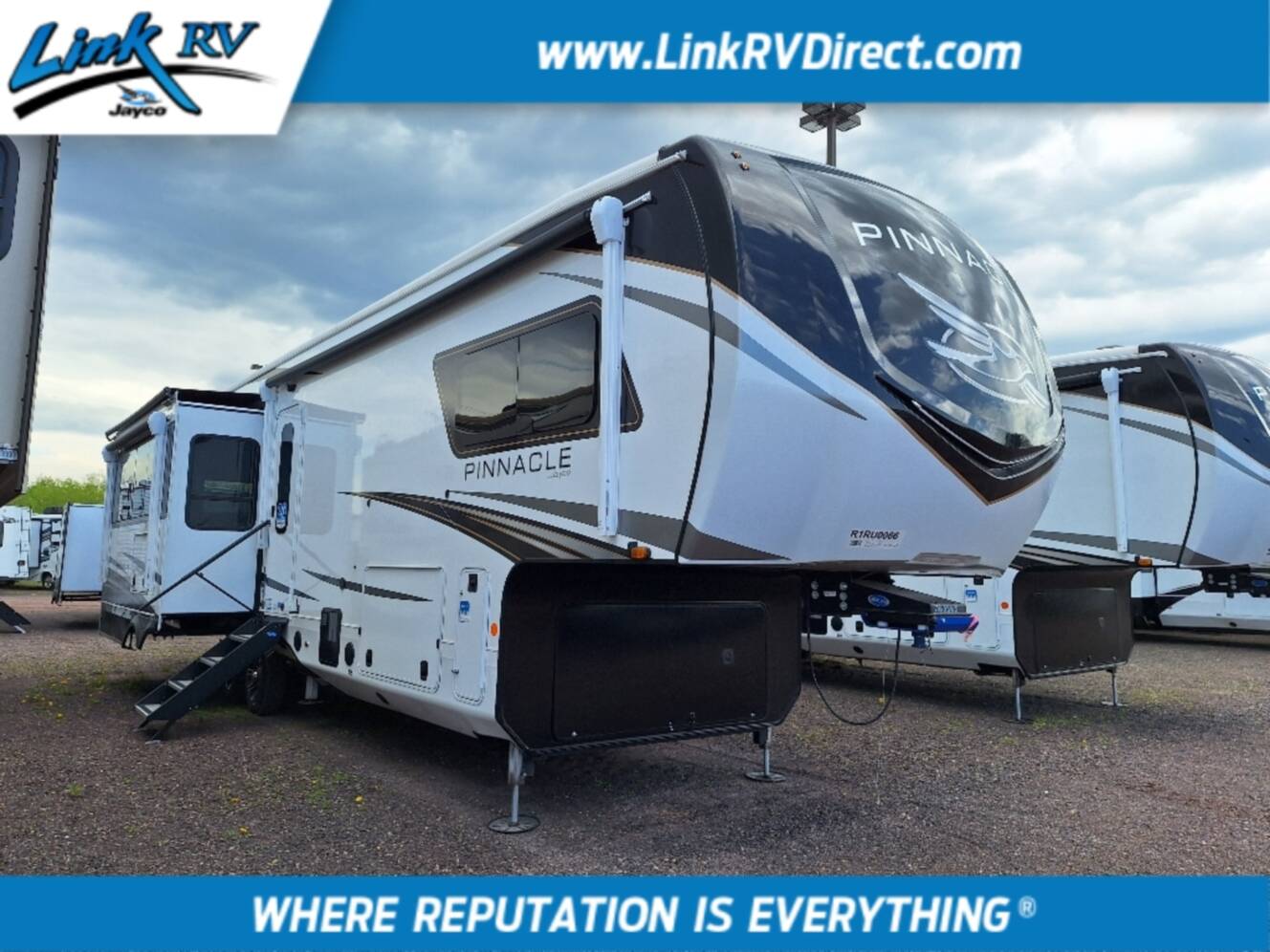 A photo of this 2024 Jayco Pinnacle 36SSWS