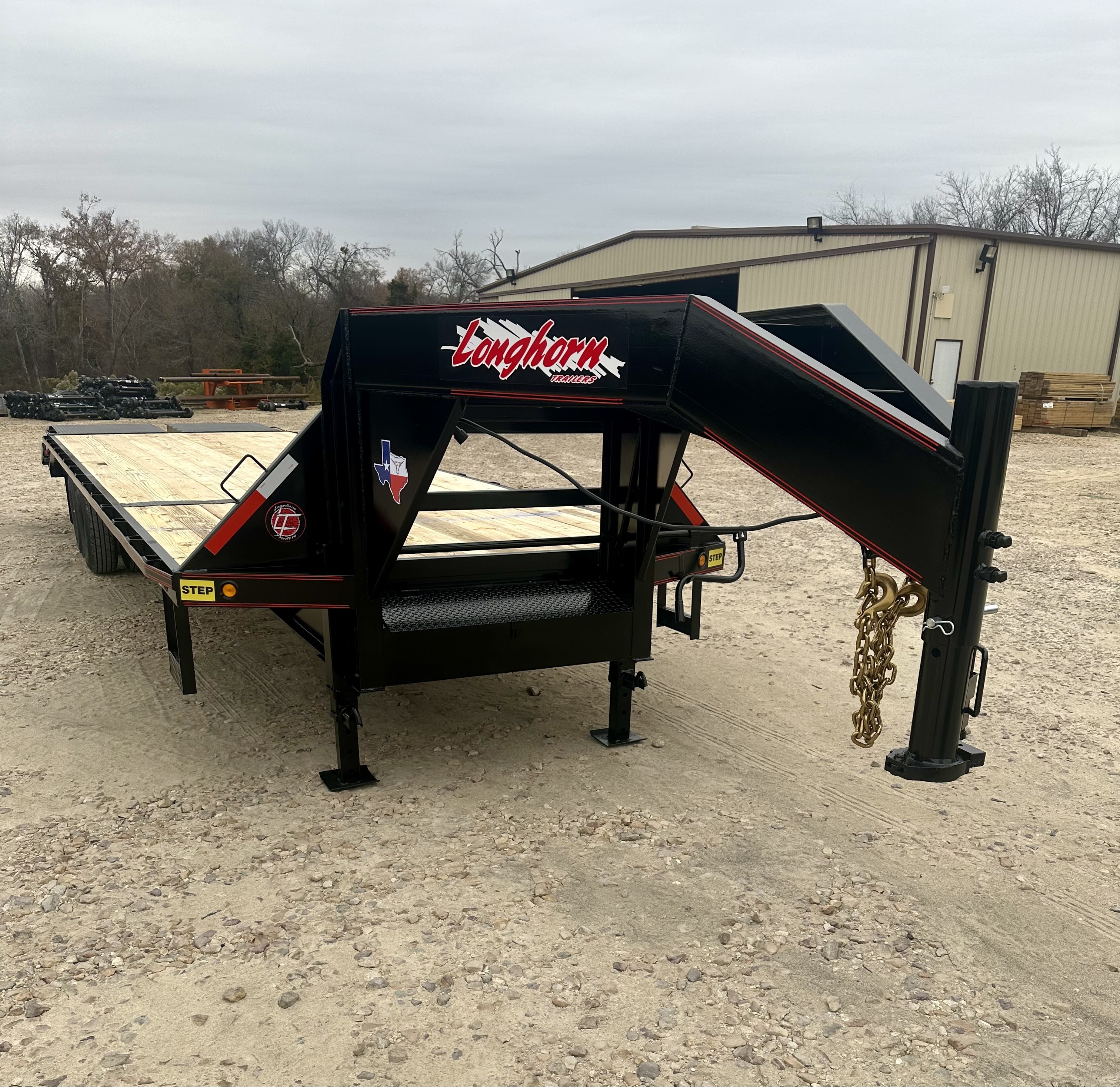 2025 LONGHORN TRAILERS W/EXTRA WIDE RAMPS GOOSENECK in Emory, TX