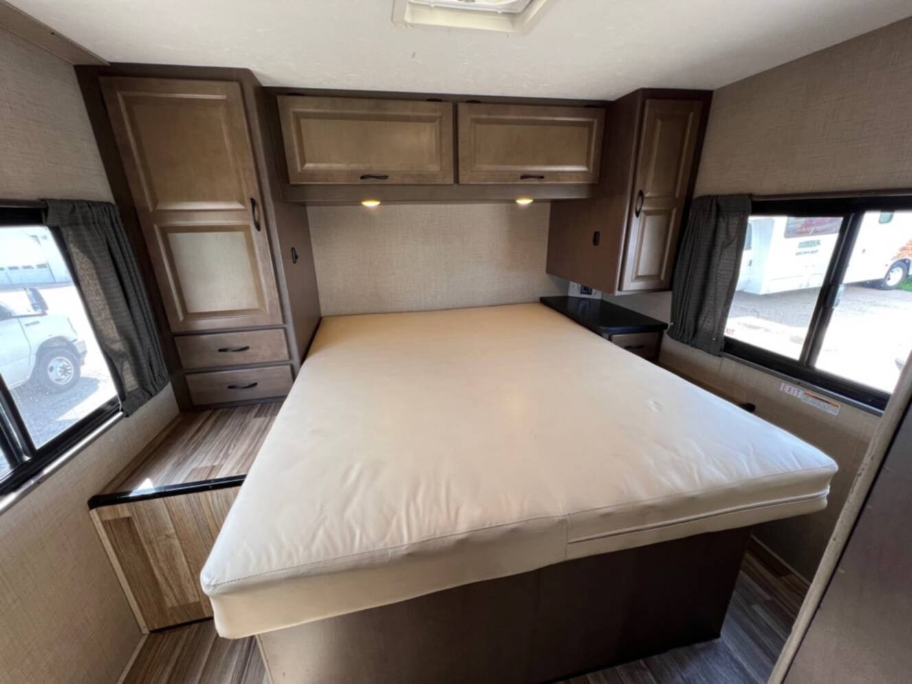 A photo of this 2022 Thor Motor Coach FOUR WINDS MAJESTIC 28A