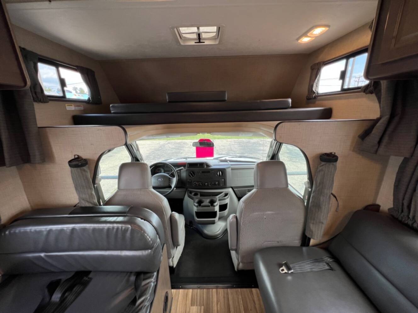 A photo of this 2022 Thor Motor Coach FOUR WINDS MAJESTIC 28A
