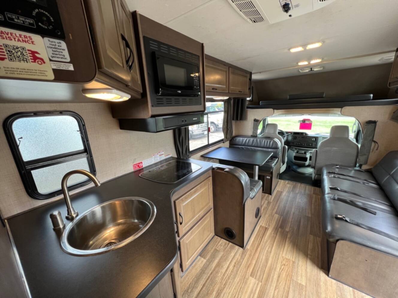 A photo of this 2022 Thor Motor Coach FOUR WINDS MAJESTIC 28A
