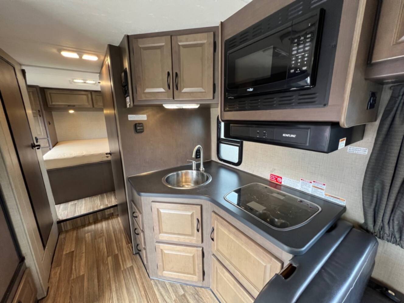 A photo of this 2022 Thor Motor Coach FOUR WINDS MAJESTIC 28A