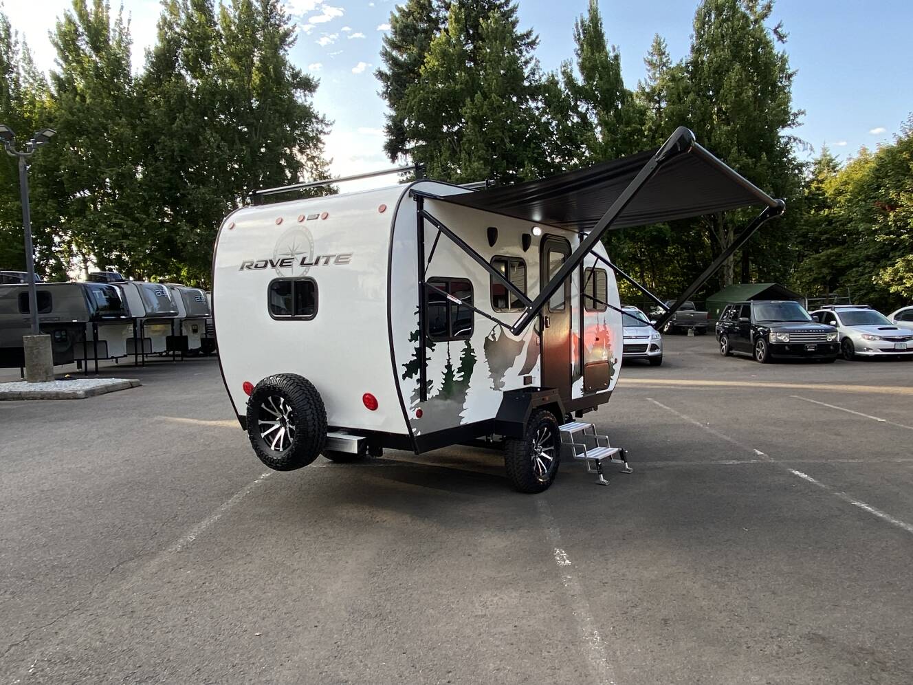 A photo of this 2027 Travel Lite ROVE LITE 14BH