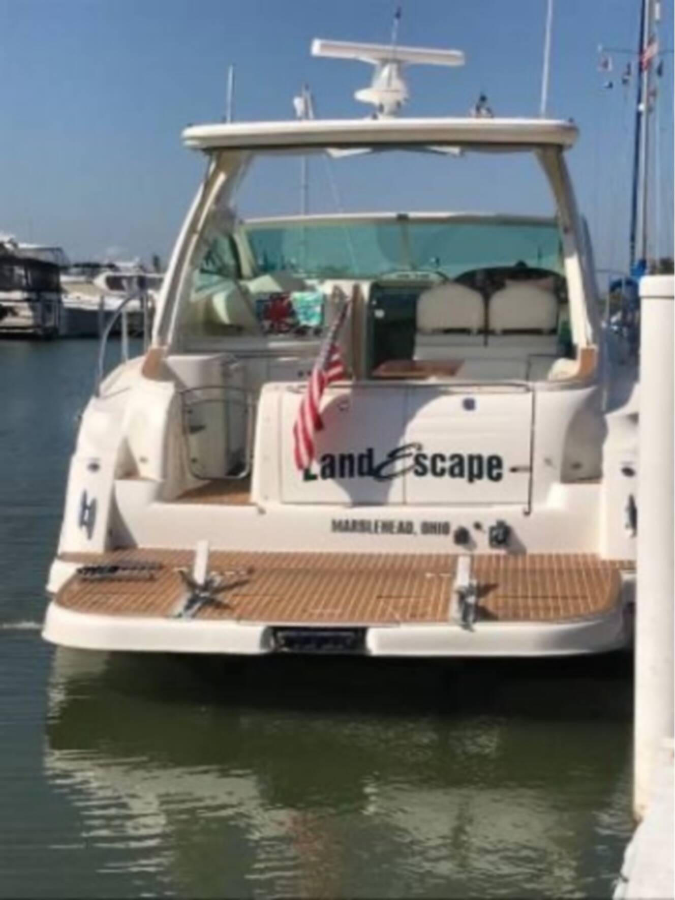 A photo of this 2002 Maxum 4200 Sport Yacht