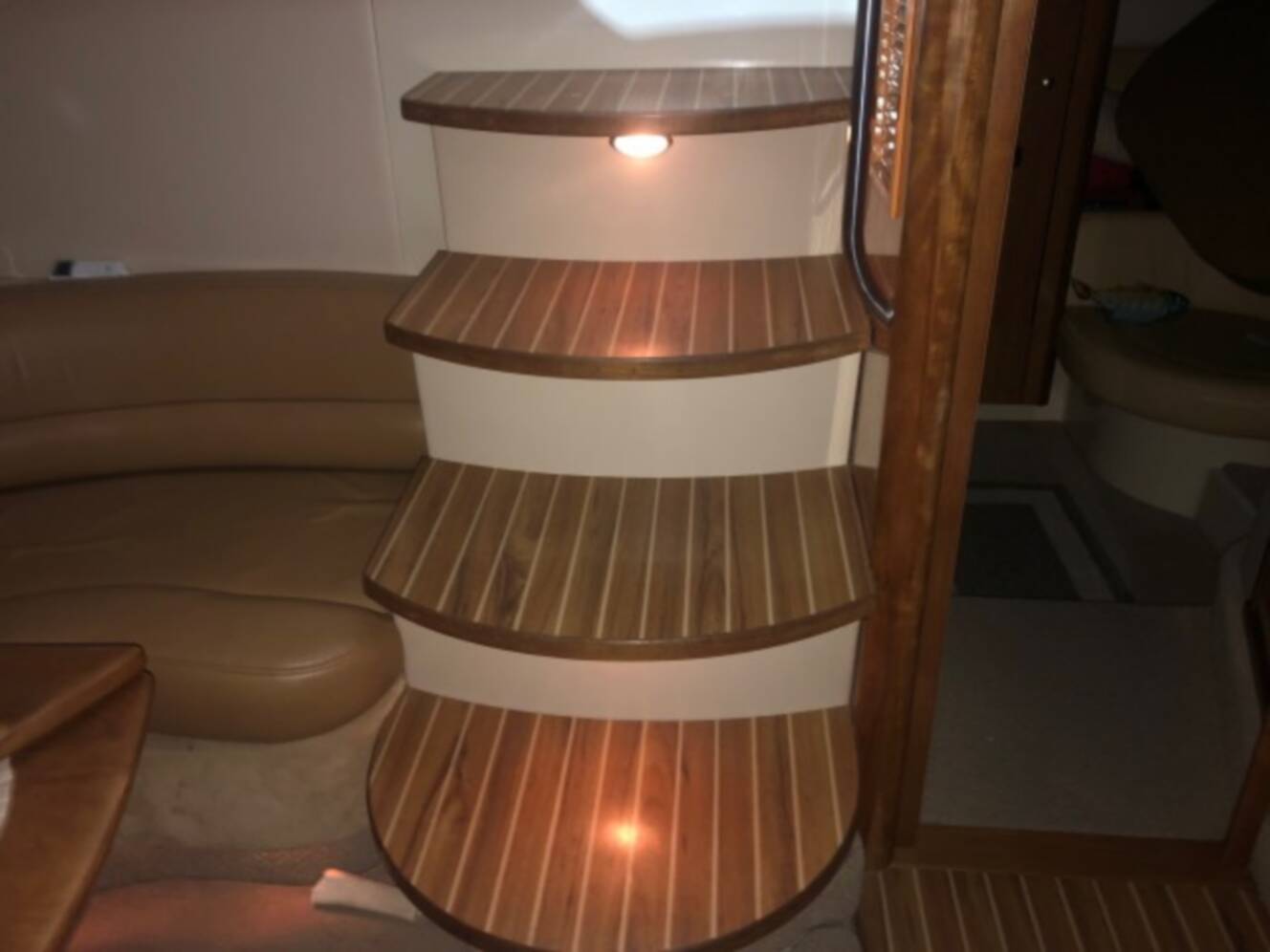 A photo of this 2002 Maxum 4200 Sport Yacht