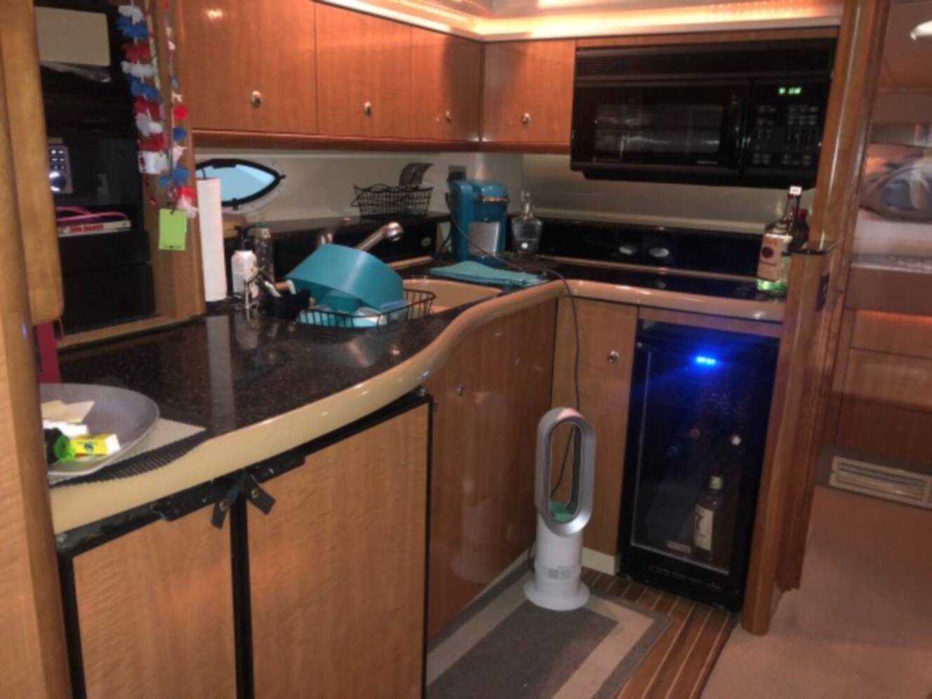A photo of this 2002 Maxum 4200 Sport Yacht
