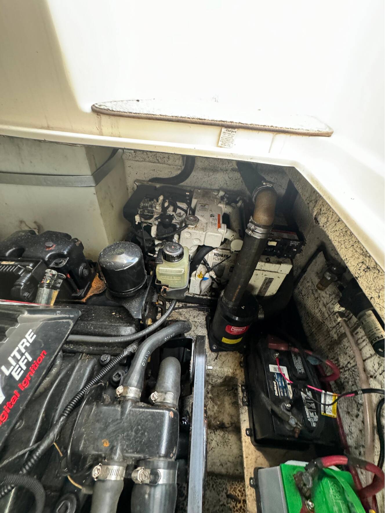A photo of this 2002 Rinker 310 Fiesta Vee