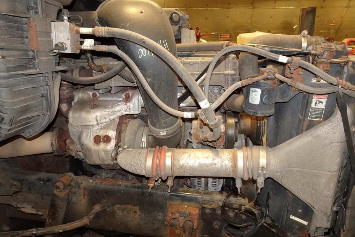 2016 Freightliner Cascadia 125" Sleeper Cab photo 4